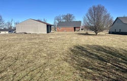 171 Old Highway 49, Loretto, KY 40037