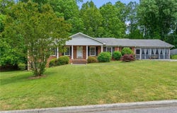 938 Croyden Street, High Point, NC 27262