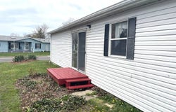 229  Cadgewith E., Lansing, MI 48906, MI 48906