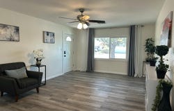 1708 W HARMONT Drive, Phoenix, AZ 85021