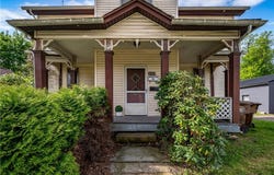 250 E Neshannock Ave, New Wilmington Boro, PA 16142