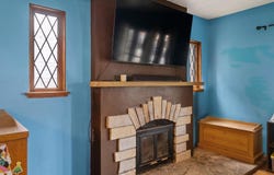 327 Pine St, Sheboygan Falls, WI 53085