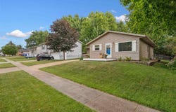 75 Birch Ct, NorthLiberty, IA 52317