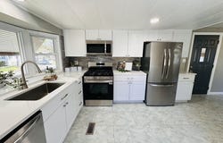 11 Lamplighter Ln, Springfield, MA 01119