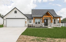 12911 Nuevo Arroyo Dr, Atascosa, TX 78002