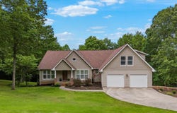125 Robbie Drive, Whitwell, TN 37397