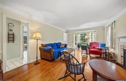 2853 Washington Boulevard, Cleveland Heights, OH 44118