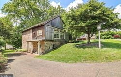11 BROWNSTONE LANE, ELVERSON, PA 19520
