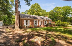 143 Twin Oaks Drive, Durham, NC 27712