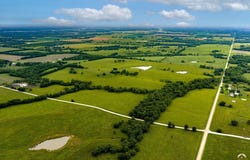 58 E 900 Road, Baldwin City, KS 66006
