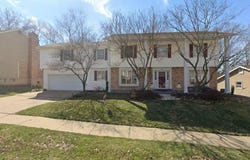 1806 Summer Lake Drive, Chesterfield, MO 63017