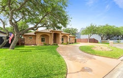 208 Forest Hills, ROCKPORT, TX 78382