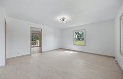 127 Broadmore Road SW, Cedar Rapids, IA 52405