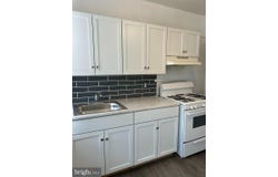 369B E COUNTY LINE Road, ARDMORE, PA 19003