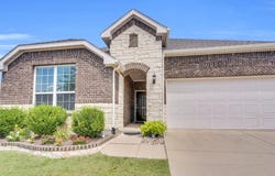 1001 Twisting Ridge Terrace, Fort Worth, TX 76052