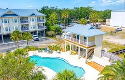54 SE 910th Ave, Suwannee, FL 32692