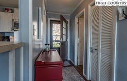 101 Upper Holiday Lane, Beech Mountain, NC 28604