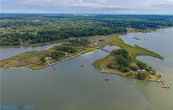 Carmines Island Road, Hayes, VA 23072