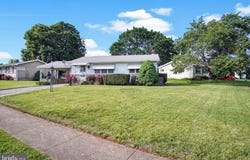 844 GUNNISON Road, YORK, PA 17404