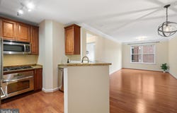 2101 N MONROE STREET, ARLINGTON, VA 22207