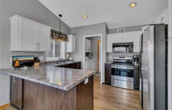 223 Glenview Loop, Saint Cloud, MN 56303
