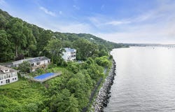 38 Bayside Drive, Atlantic Highlands, NJ 07716