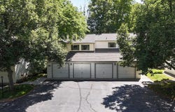 3819 Greenleaf Circle, Kalamazoo, MI 49008
