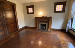 221 W POPLAR Street, Harrisburg, IL 62946-1421