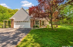 21 Stonewall Road, Salem, CT 06420