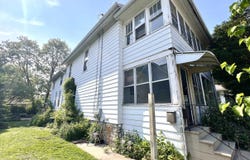 567 MT VERNON Street, OSHKOSH, WI 54901-4917