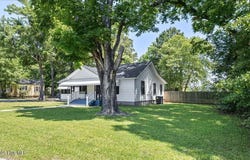 201 Van Street, Pinetops, NC 27864