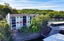 98 Jonathan Drive, Lake Ozark, MO 65049