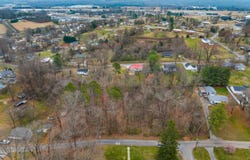 Fox Drive, Morristown, TN 37814