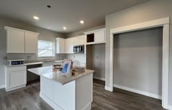 1421 Legend Dr, Tiffin, IA 52340