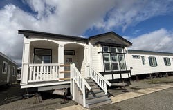 556 Monroe st, Riverside, CA 92504