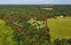 8404 Fossilsaurus Lane, Ash Grove, MO 65604