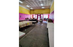 112 N Main St, Shamrock, TX 79079