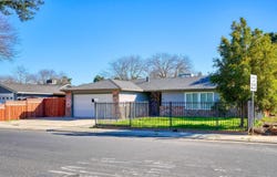 2800 Bateman Ln, Modesto, CA 95354