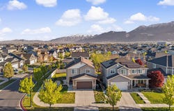 35 E WATER Ln, Vineyard, UT 84059