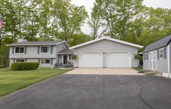 66 Meridian Court, Mount Pleasant, MI 48858