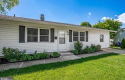 302 MANOR Court, FREDERICK, MD 21701