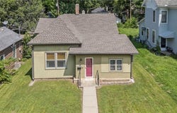312 Vine Street, Leavenworth, KS 66048