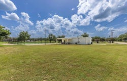 425 East Obryant Street, Bellville, TX 77418