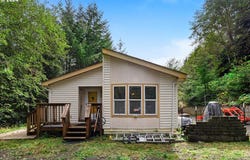 10765 TILLICUM LOOP, Neskowin, OR 97149