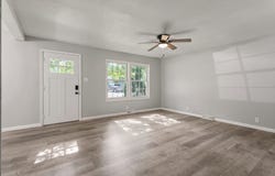 842 N Walnut Street, Monticello, IL 61856