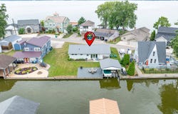 9194 Lake Avenue, Huntsville, OH 43324