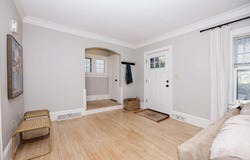 285 Queen Avenue N, Minneapolis, MN 55405
