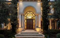 6882 Arizona Ave, Los Angeles, CA 90045