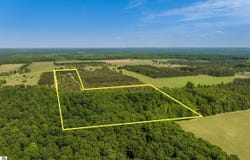 493 NE County Road 571, Kalkaska, MI 49646