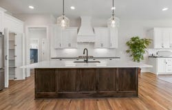 2055 NW Obrien Road, Lee's Summit, MO 64081